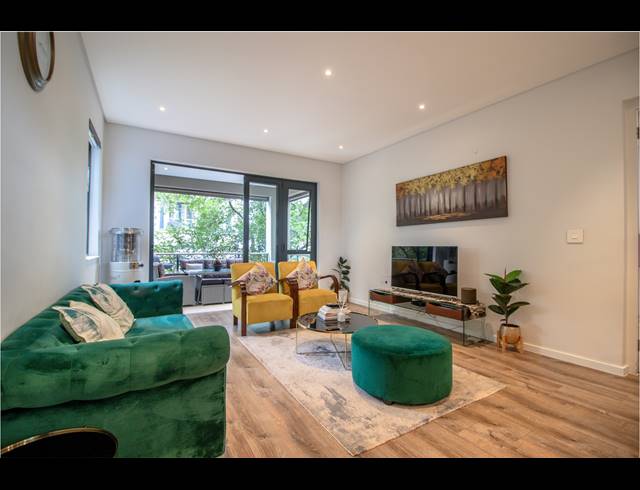 2 BEDROOM APARTMENT FOR SALE IN STEYN CITY